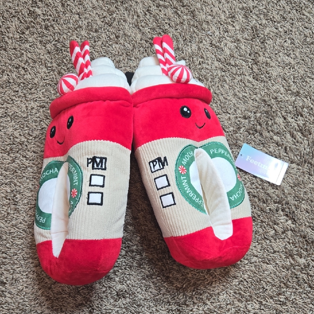 Feetmoji Mocha Peppermint Latte Size 11 - 12 Slippers Slip Ons Shoes